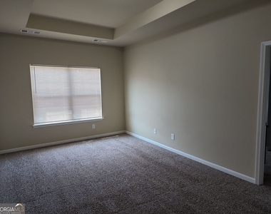 628 Oakside Place - Photo Thumbnail 8