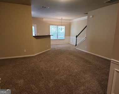628 Oakside Place - Photo Thumbnail 2