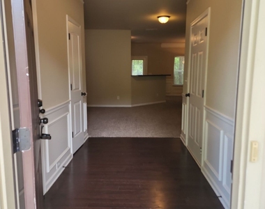 628 Oakside Place - Photo Thumbnail 1