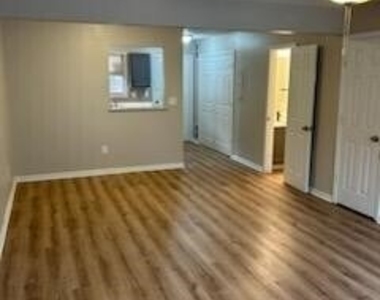 200 Westridge Drive - Photo Thumbnail 1