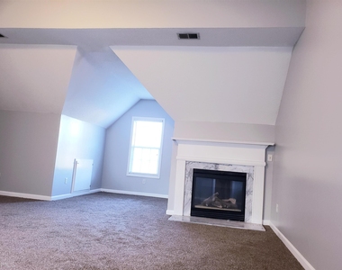 130 Oak Park Terrace - Photo Thumbnail 14