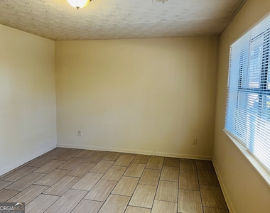 4120 Midway Road - Photo Thumbnail 8