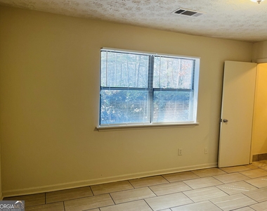 4120 Midway Road - Photo Thumbnail 10