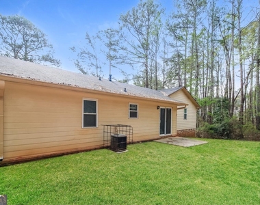 307 Hamilton Glenn - Photo Thumbnail 13