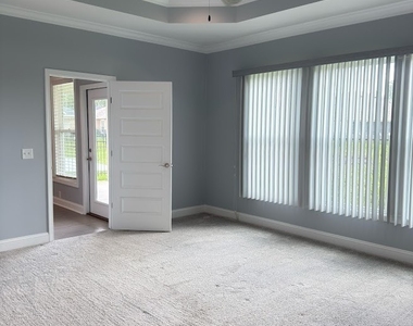 142 Ryan Nicholas Drive - Photo Thumbnail 12