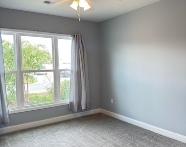 142 Ryan Nicholas Drive - Photo Thumbnail 2