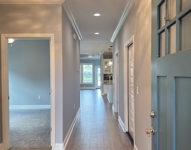 142 Ryan Nicholas Drive - Photo Thumbnail 1
