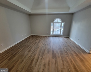 1710 Mcdowell Court - Photo Thumbnail 6