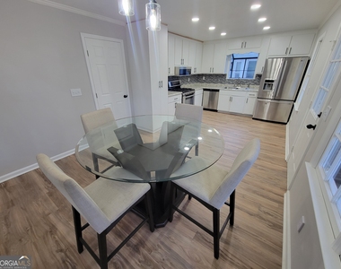 1710 Mcdowell Court - Photo Thumbnail 4