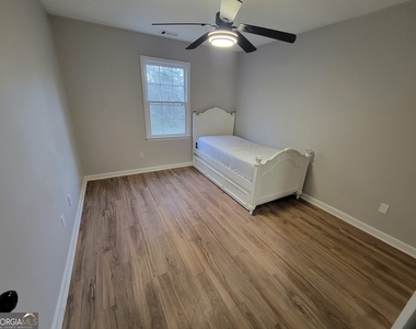 1710 Mcdowell Court - Photo Thumbnail 13