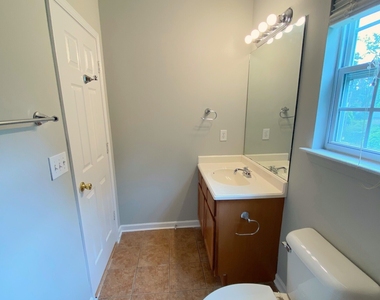 145 Bowen Street - Photo Thumbnail 11