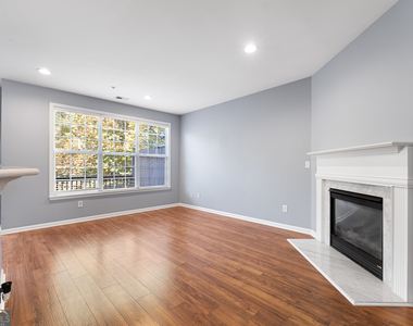 4674 Creekside Villas Way Se - Photo Thumbnail 7