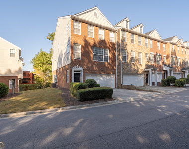 4674 Creekside Villas Way Se - Photo Thumbnail 2