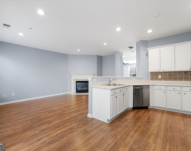 4674 Creekside Villas Way Se - Photo Thumbnail 9