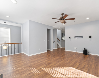 4674 Creekside Villas Way Se - Photo Thumbnail 4