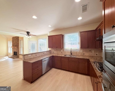 1753 Wheat Grass Way - Photo Thumbnail 13
