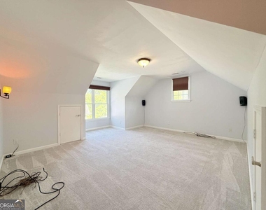 1753 Wheat Grass Way - Photo Thumbnail 22