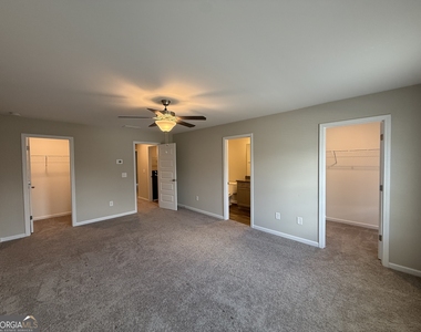 228 Eva Way - Photo Thumbnail 12