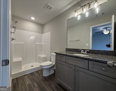 228 Eva Way - Photo Thumbnail 13