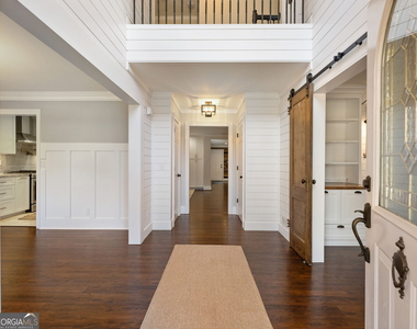 3965 Hamilton View Way - Photo Thumbnail 2