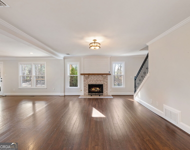 3965 Hamilton View Way - Photo Thumbnail 12