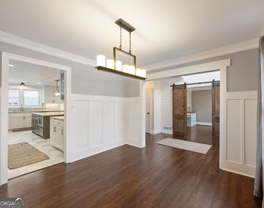 3965 Hamilton View Way - Photo Thumbnail 8