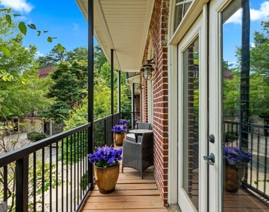 5512 Glenridge Drive - Photo Thumbnail 5