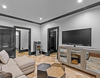 5512 Glenridge Drive - Photo Thumbnail 36