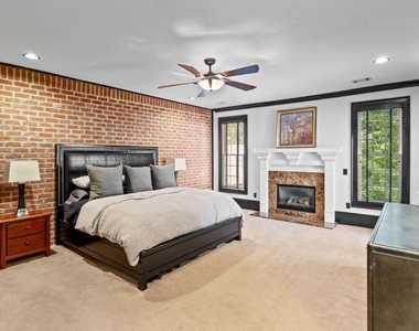 5512 Glenridge Drive - Photo Thumbnail 24