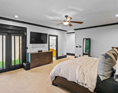 5512 Glenridge Drive - Photo Thumbnail 25