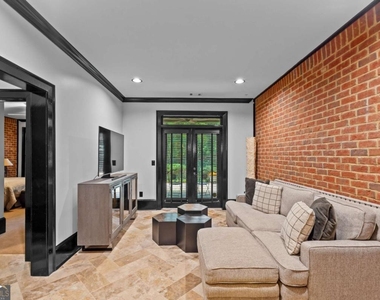 5512 Glenridge Drive - Photo Thumbnail 35