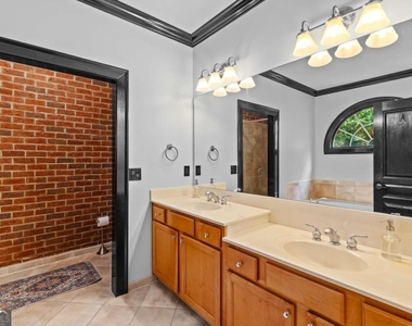 5512 Glenridge Drive - Photo Thumbnail 29