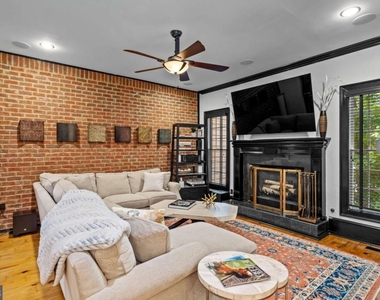5512 Glenridge Drive - Photo Thumbnail 11