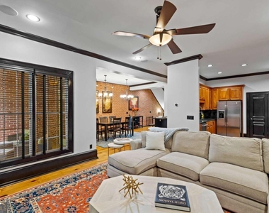 5512 Glenridge Drive - Photo Thumbnail 10