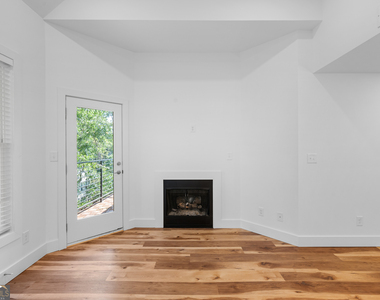 855 Piedmont Avenue Ne - Photo Thumbnail 2