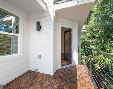855 Piedmont Avenue Ne - Photo Thumbnail 9