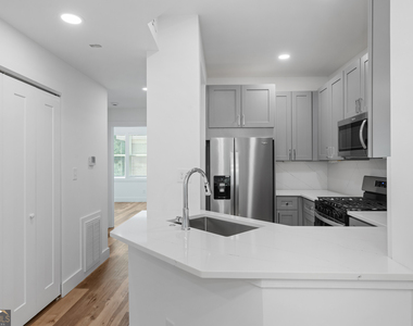 855 Piedmont Avenue Ne - Photo Thumbnail 11