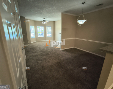163 Chastain Way - Photo Thumbnail 2