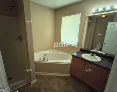 163 Chastain Way - Photo Thumbnail 11