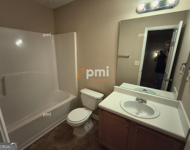 163 Chastain Way - Photo Thumbnail 10