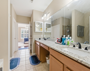 4805 W Village Way Se - Photo Thumbnail 13
