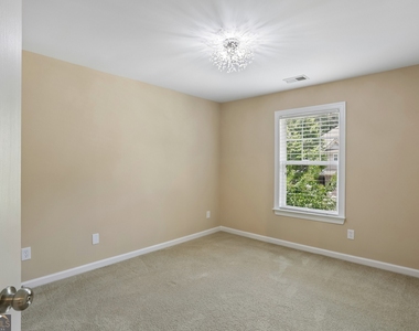 1641 Danbury Parc Place Ne - Photo Thumbnail 24