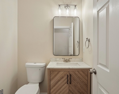 1641 Danbury Parc Place Ne - Photo Thumbnail 11