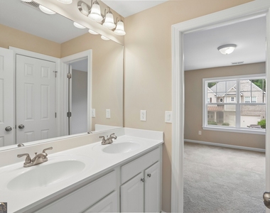 1641 Danbury Parc Place Ne - Photo Thumbnail 20