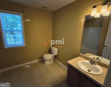 350 Fairmont Way - Photo Thumbnail 11