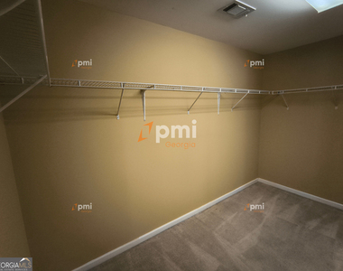 350 Fairmont Way - Photo Thumbnail 6