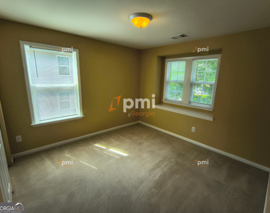 350 Fairmont Way - Photo Thumbnail 8
