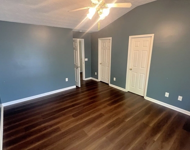 801 Old Peachtree Road Nw - Photo Thumbnail 7