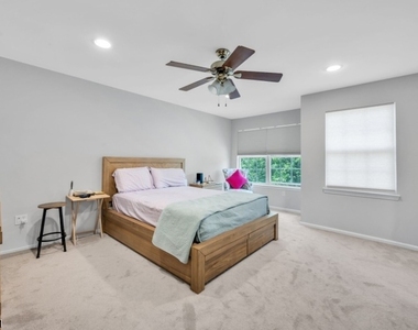 19 Gordon Cir - Photo Thumbnail 19