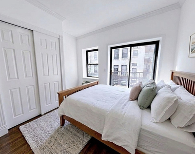 322 West 14th Street - Photo Thumbnail 3